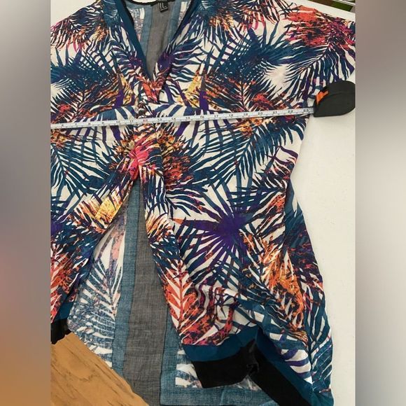 Kimono Twist Front Tropical Cover-Up - Picture 6 of 6